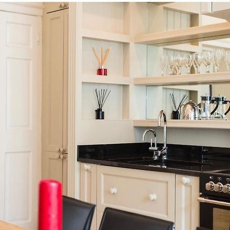Luxurious City Centre Self Catering Apartment Edimburgo Esterno foto
