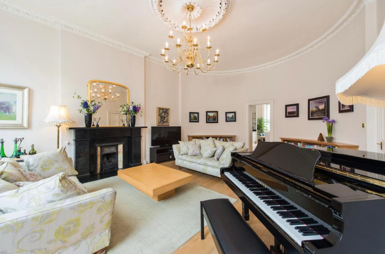 Luxurious City Centre Self Catering Apartment Edimburgo Esterno foto